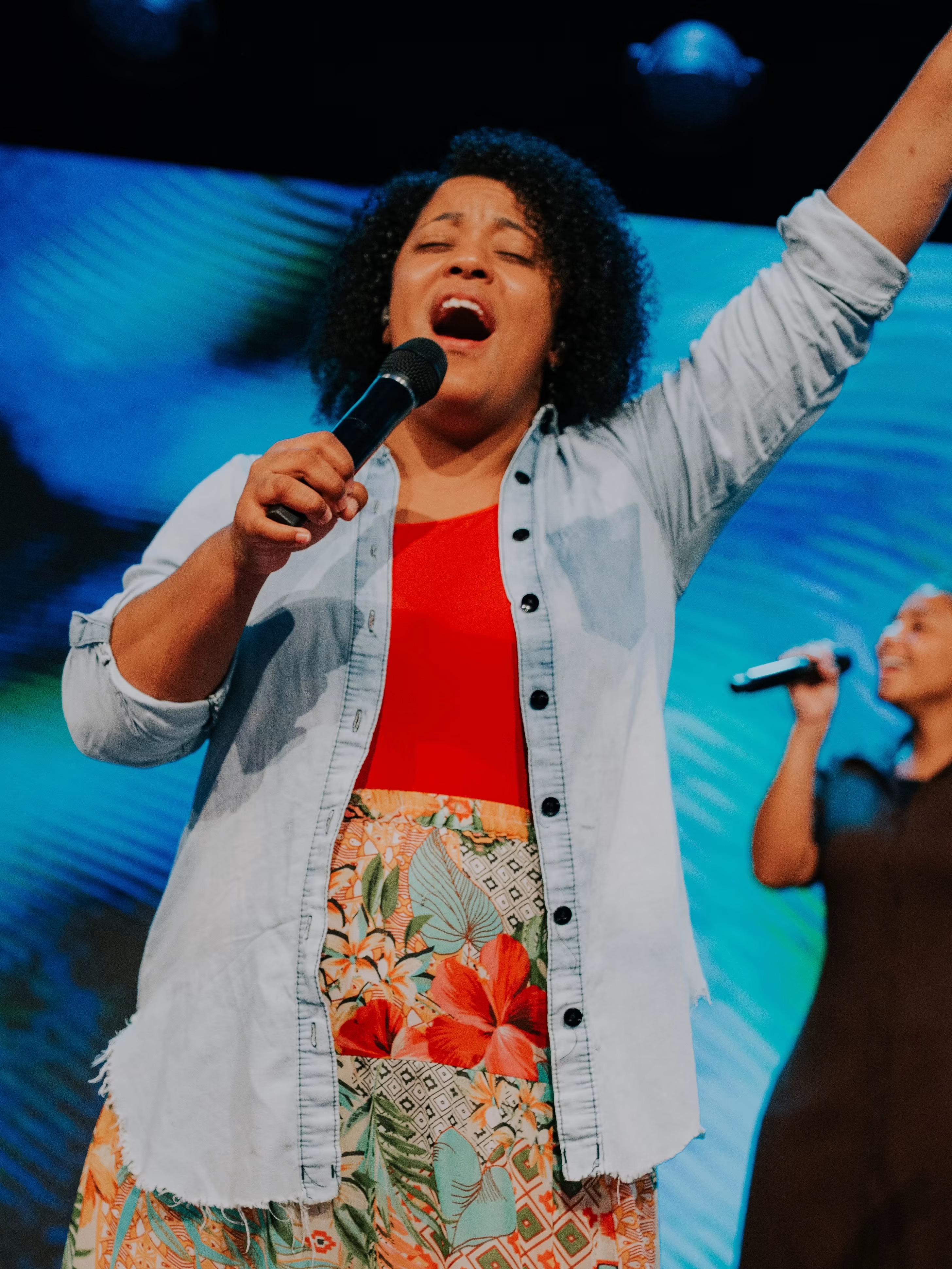 Sami Styles–Miller singing on stage